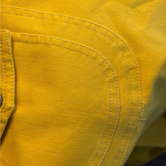 New creations mustard colored skirt - Picture 3 of 3